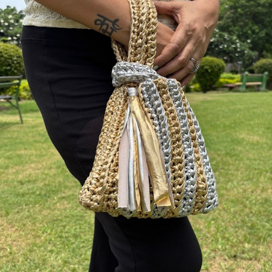 Shiroli Handmade Metallic Gold & Silver Lines- Japanese Knot Crochet Bag - Image 5