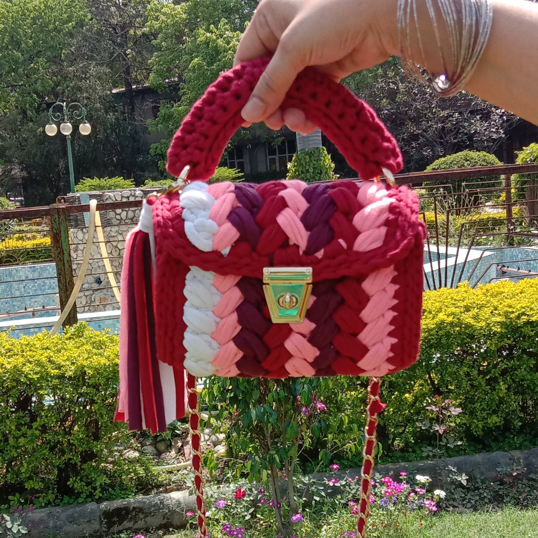 Shiroli Handmade Maroon Tint Crochet Handbag - Image 5