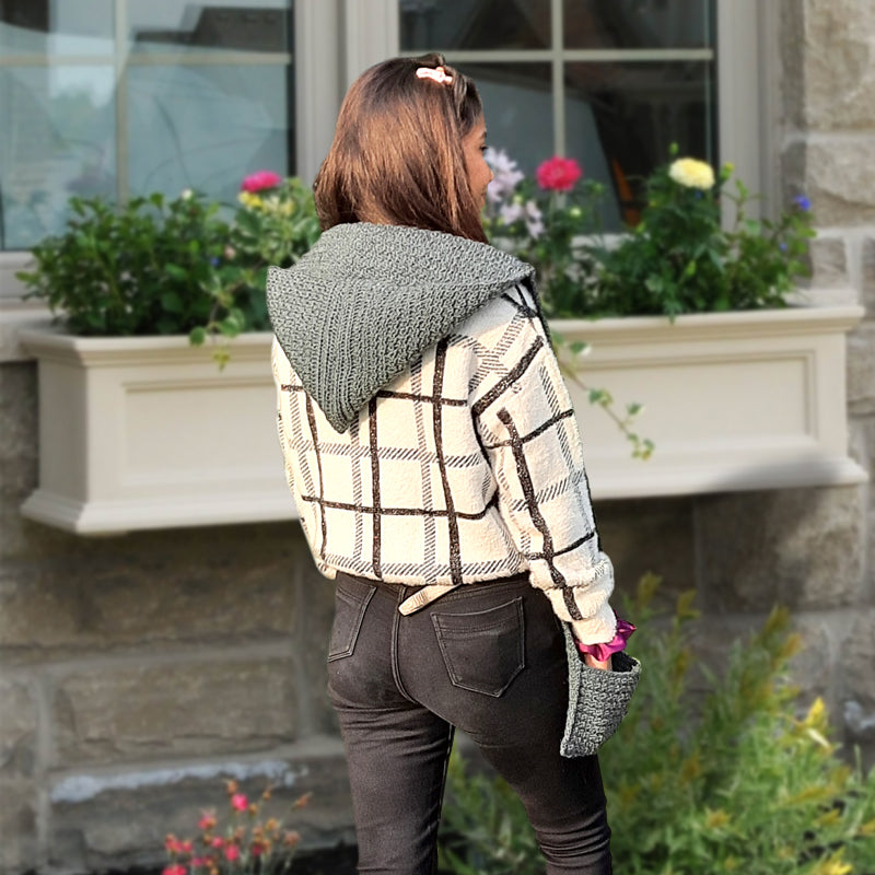 Muffler with hoodie and pockets- Shiroli- Image 4