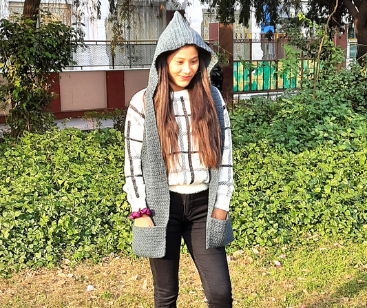 Muffler with hoodie and pockets- Shiroli- Image 1